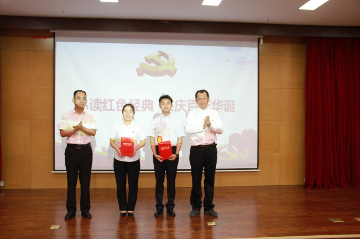 ���Ȫ��@����  �������R�Һ����n�׾�.jpg